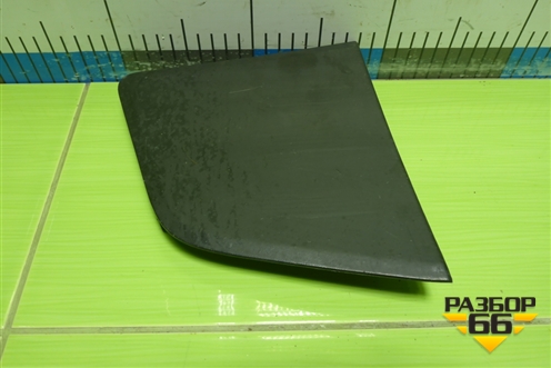 Заглушка решетки радиатора  (правая нижняя) (82266444) для Volvo TRUCK FM с 2001-2013г (ФМ)