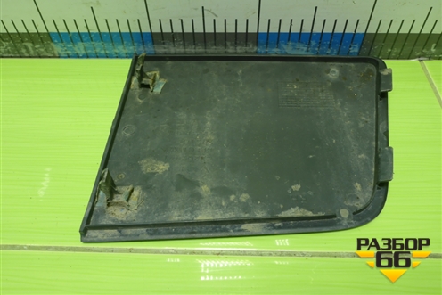 Заглушка решетки радиатора  (правая верхняя) (82266441) для Volvo TRUCK FM с 2001-2013г (ФМ)