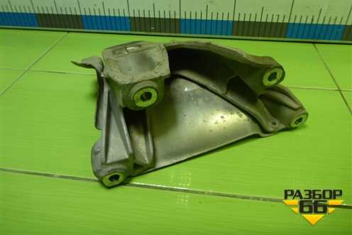 Кронштейн двигателя правый (3.0л N57D30A) (22116864614) для BMW X5 F15 с 2013г
