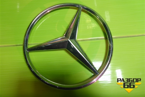 Эмблема в решетку радиатора (A0008172116) для Mercedes Benz GLC-Klass X253  с 2015г
