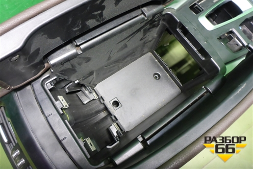 Подлокотник для BMW X5 F15 с 2013г