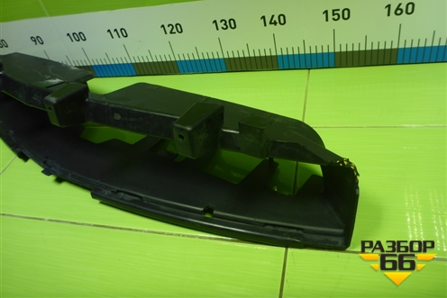 Решетка в передний бампер центральная (6407A014) для Mitsubishi Lancer-9  с 2003-2008г