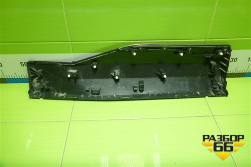 Накладка двери задней левой (8891867652) для Geely Atlas 2 с 2023г