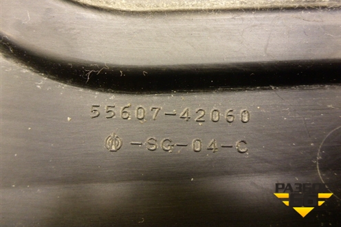 Накладка на торпедо (правая нижняя) (5560742060) для Toyota Rav-4 с 2012-2019г