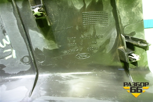 Обшивка багажника на заднюю панель (правая) (2N11N13024ACW) для Ford Fusion с 2002г