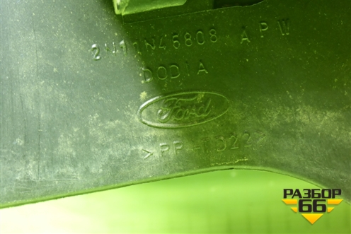Держатель задней полки правый (2N11N46808APW) для Ford Fusion с 2002г