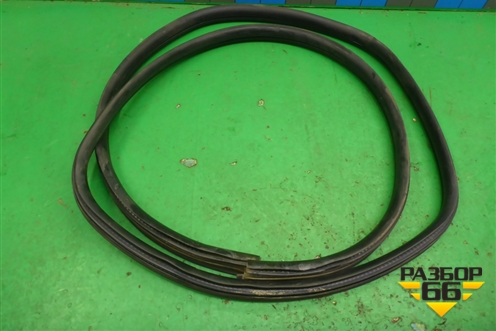 Уплотнитель двери задней левой для Nissan Qashqai (J10E) с 2006-2013г