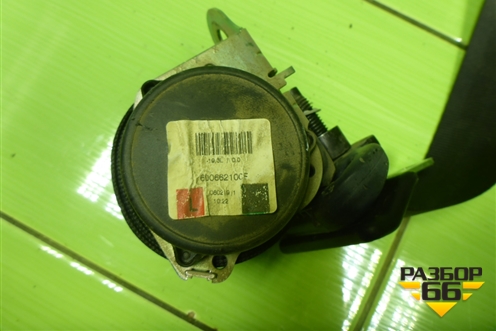 Ремень безопасности задний левый (2N1AN611B69CA) для Ford Fusion с 2002г
