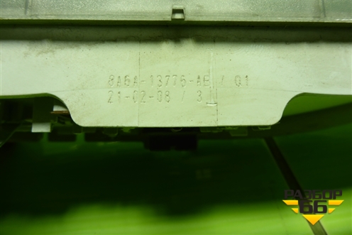 Плафон салонный передний (8A6A13776AB) для Ford Fusion с 2002г