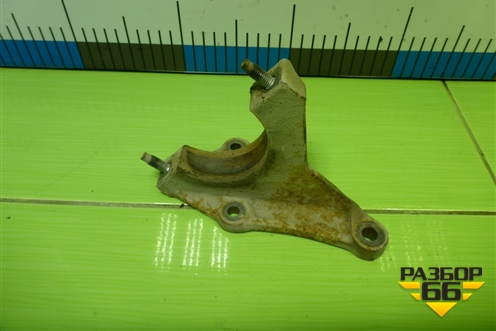 Кронштейн крепления привода для Ford Fusion с 2002г