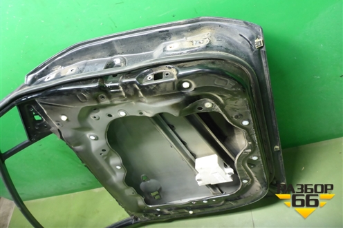 Дверь передняя левая для Mazda Mazda 5 с 2005-2010г