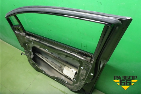 Дверь передняя правая для Mazda Mazda 5 с 2005-2010г