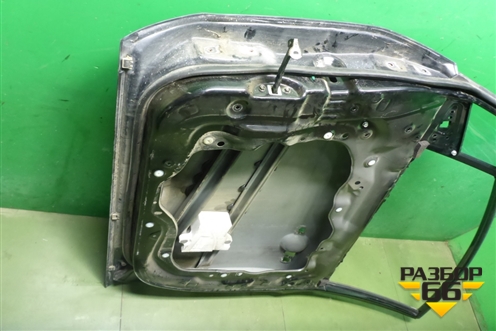 Дверь передняя правая для Mazda Mazda 5 с 2005-2010г
