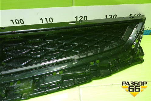 Решетка радиатора (8891165090) для Geely Tugella с 2019г