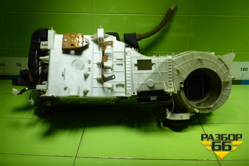 Корпус отопителя (4432107973) для Mitsubishi Pajero/Montero с 2007г