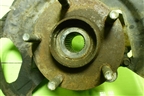 Кулак поворотный передний правый для Mazda Mazda 5 с 2005-2010г
