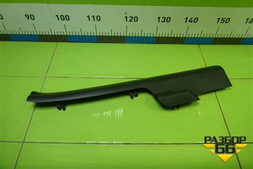Накладка порога внутренняя переднего левого (CC2968720) для Mazda Mazda 5 с 2005-2010г