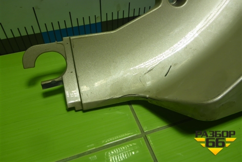 Накладка двери багажника нижняя правая (7680542010) для Toyota Rav-4 с 2006-2013г