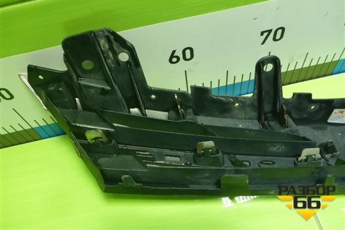 Решетка радиатора (5311102A80) для Toyota Corolla (E18) с 2012-2019г