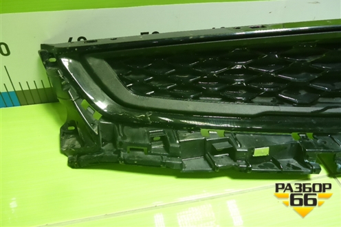 Решетка радиатора (8891165090) для Geely Tugella с 2019г