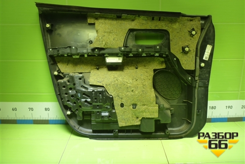Обшивка двери передней правой под электрику (СС3068420A) для Mazda Mazda 5 с 2005-2010г