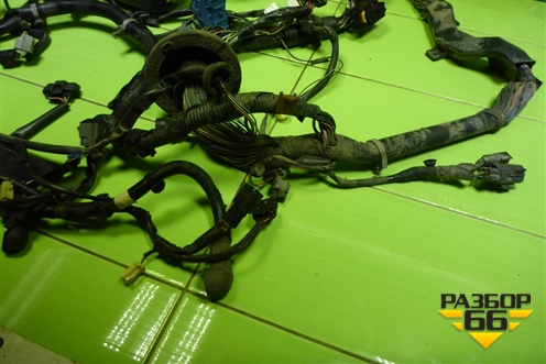 Проводка подкапотная (2.0л  RF7J) (C8067010E) для Mazda Mazda 5 с 2005-2010г