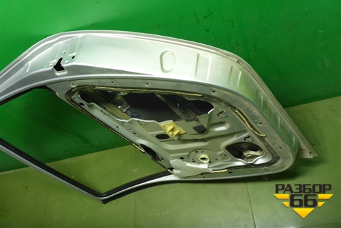 Дверь задняя правая (5ти дверный хетчбэк) для Peugeot 307 с 2001-2007г