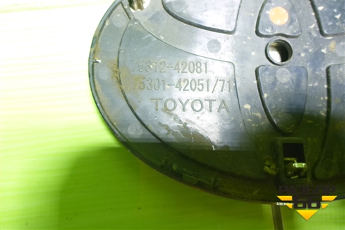 Эмблема передняя (7531242081) для Toyota Rav-4 с 2012-2019г