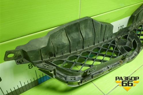 Решетка радиатора (С23550711) для Mazda Mazda 5 с 2005-2010г