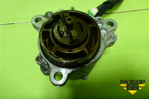 Насос вакуумный (RF7J18G00) для Mazda Mazda 5 с 2005-2010г