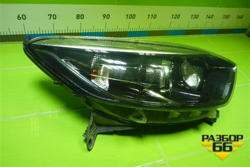 Фара правая (галоген) (260108765R) для Renault Kaptur с 2016г