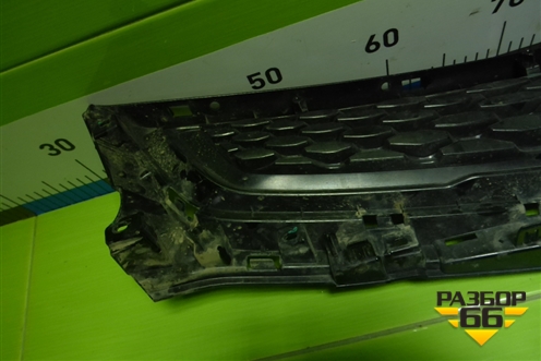 Решетка радиатора (8891165090) для Geely Tugella с 2019г