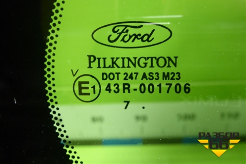 Стекло глухое правое для Ford Fusion с 2002г