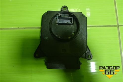 Блок управления фарой LED (новый) (8105633E11) для Toyota Camry V70 с 2017г