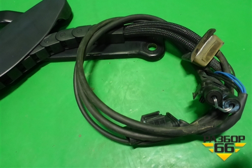 Поводок стеклоочистителя правый (A2228200644) для Mercedes Benz S-Klass W222 с 2013-2020г