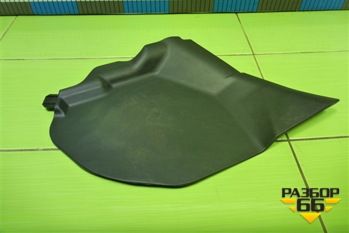 Накладка внутренняя (на консоль левая) (СС2964241) для Mazda Mazda 5 с 2005-2010г