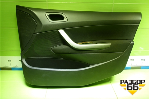 Обшивка двери передней правой под электрику (9676156177) для Peugeot 408 с 2012г