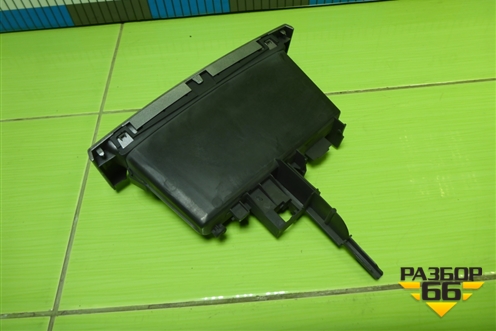 Ящик передней консоли (9659920777) для Peugeot 408 с 2012г