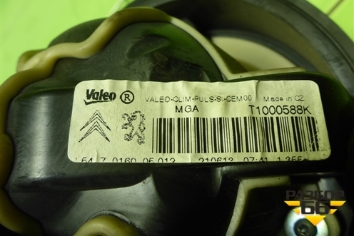 Моторчик отопителя (T1000588k) для Peugeot 408 с 2012г (T1000588K)