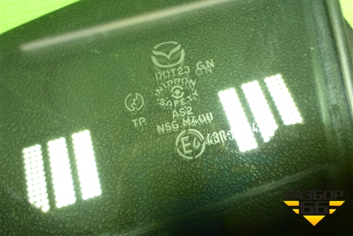 Стекло двери передней левой для Mazda Mazda 5 с 2005-2010г