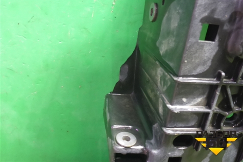 Панель передняя (5N0805594F) для Volkswagen Tiguan с 2007-2011г