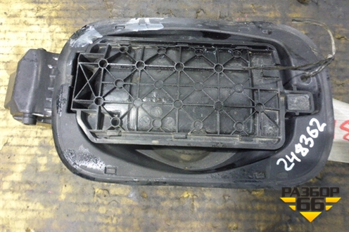 Лючок бензобака (8T0809906B) для Audi A5/S5 с 2007-2016г