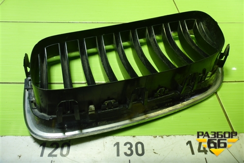 Решетка радиатора правая (после 2013г) (51137412324) для BMW 5-серия F10/F11 с 2009-2016г