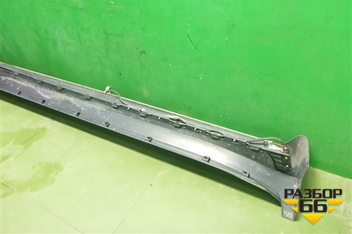 Накладка на порог наружная левая на подножку (в сборе) (5177460160) для Toyota Land Cruiser (200) с 2008г