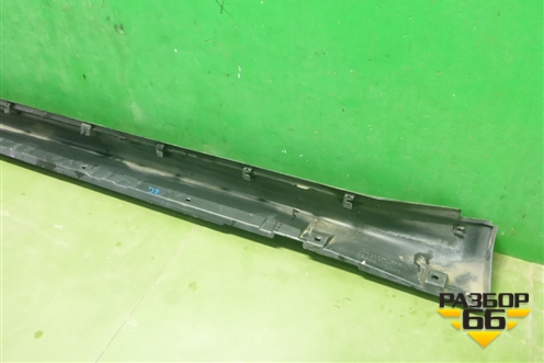 Накладка на порог наружная левая (768501KA0A) для Nissan Juke (F15) с 2011г
