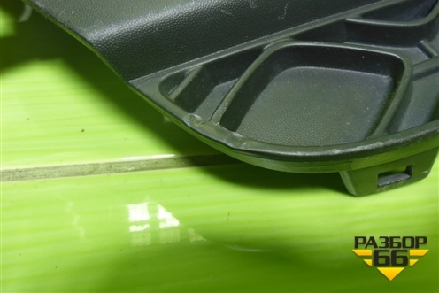 Накладка заднего бампера правая (StepWay под парктроник) (850761319R) для Renault Sandero с 2013-2022г