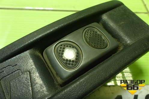 Кнопка (открывания бардачка) (504191938) для Iveco  Stralis с 2007г