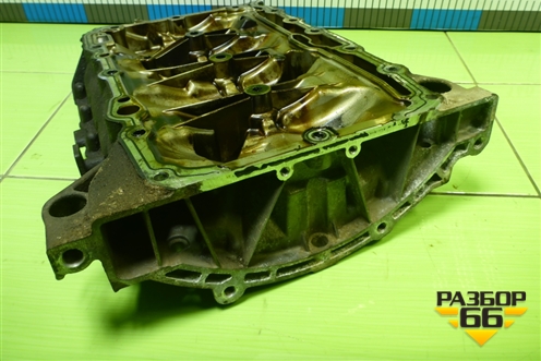 Поддон двигателя масляный (верхняя часть 1.8л CYG) (06L103603M) для Audi A6 (C7) с 2011-2018г