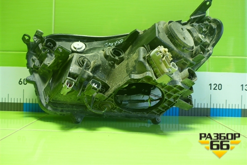 Фара правая (после 2015г LED без блока) (8114542680) для Toyota Rav-4 с 2012-2019г