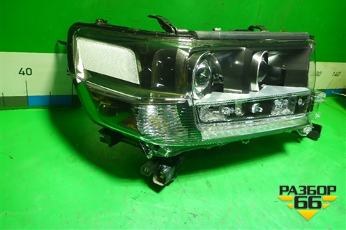 Фара правая (после 2015г Led Exесutive Blаck) (PZ36760556) для Toyota Land Cruiser (200) с 2008г